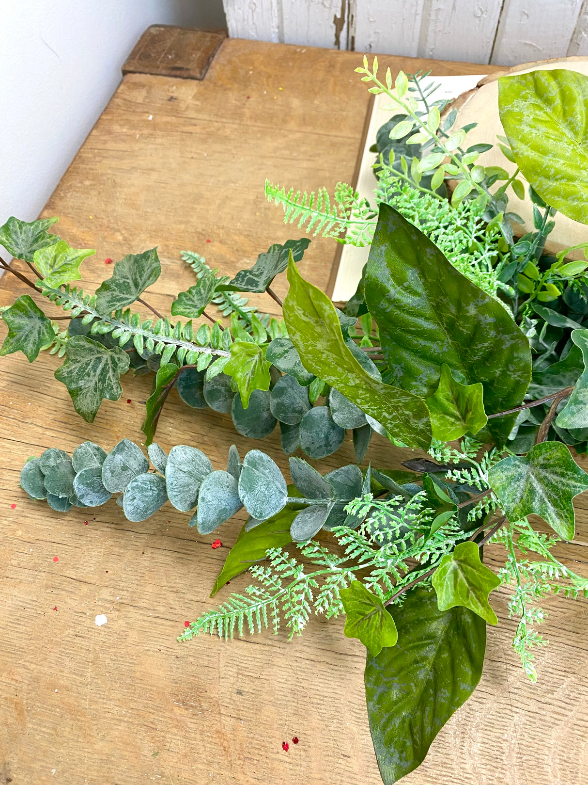 31" Simple Green Swag