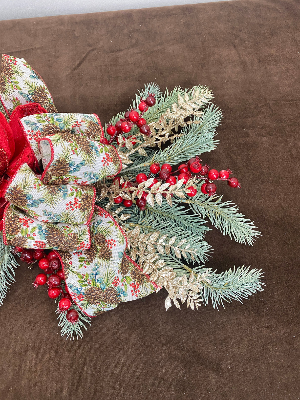 25" Merry Mistle Magic Swag