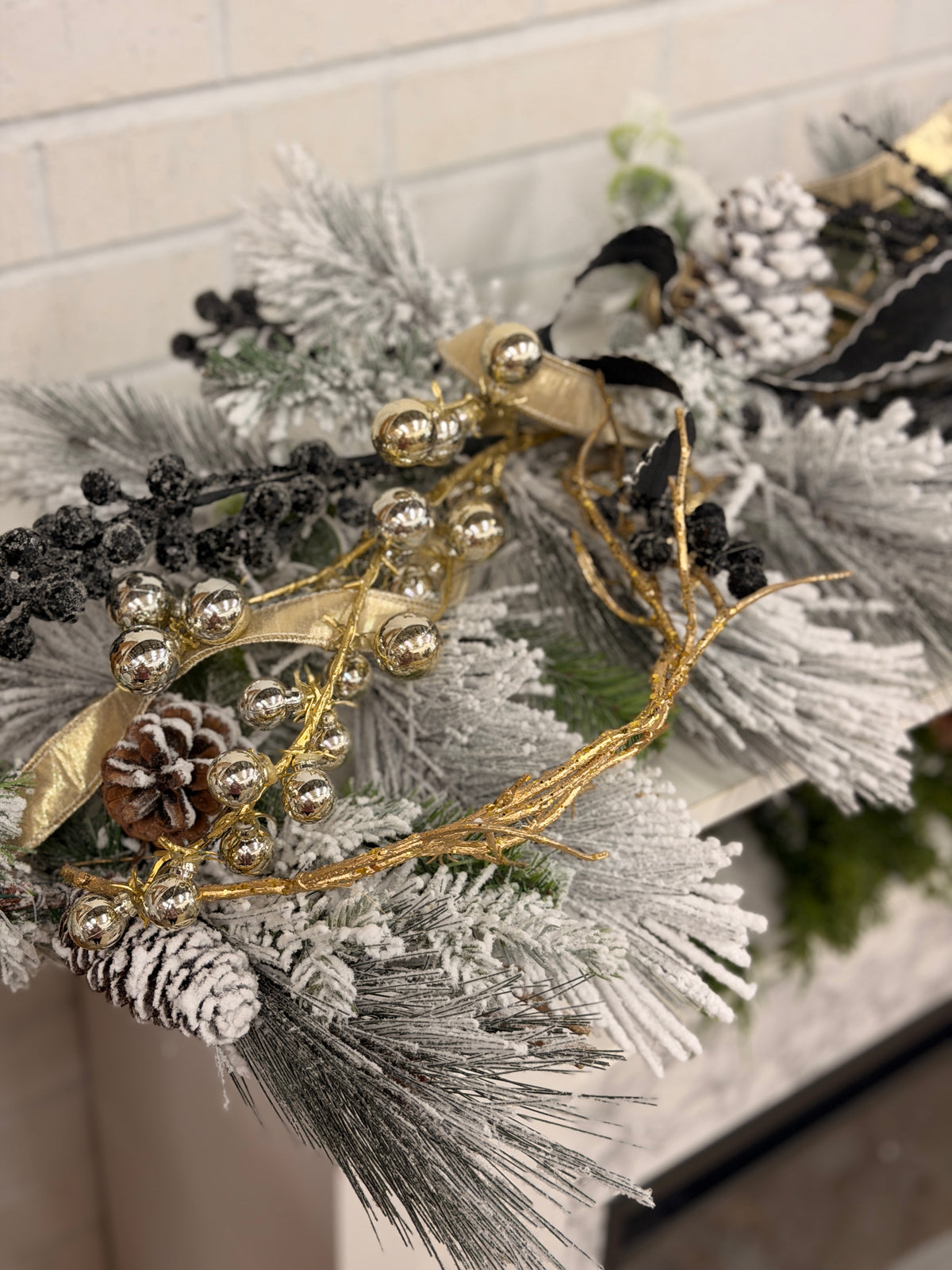 Champagne Toast Garland Kit