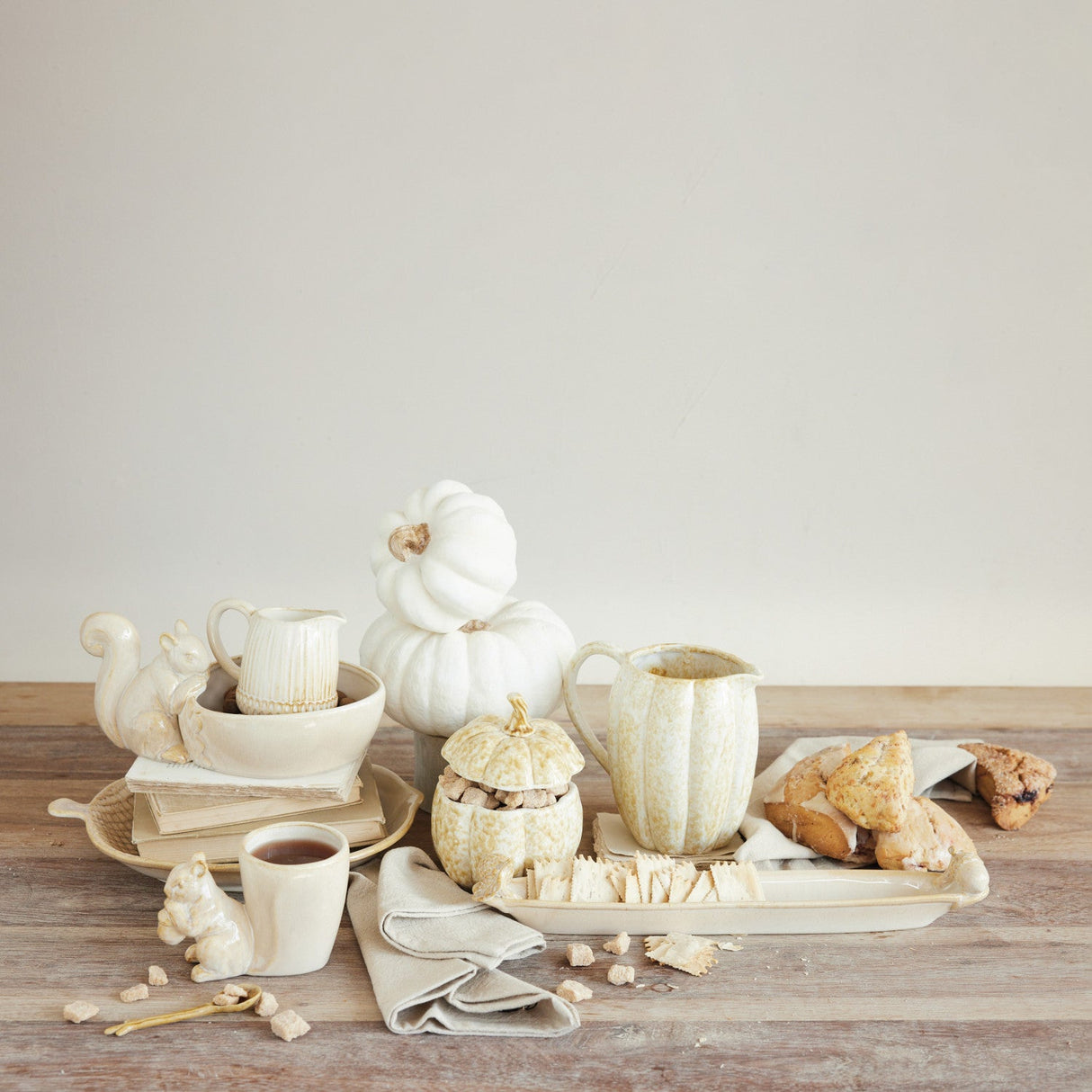 Stoneware Bowl with Squirrel
