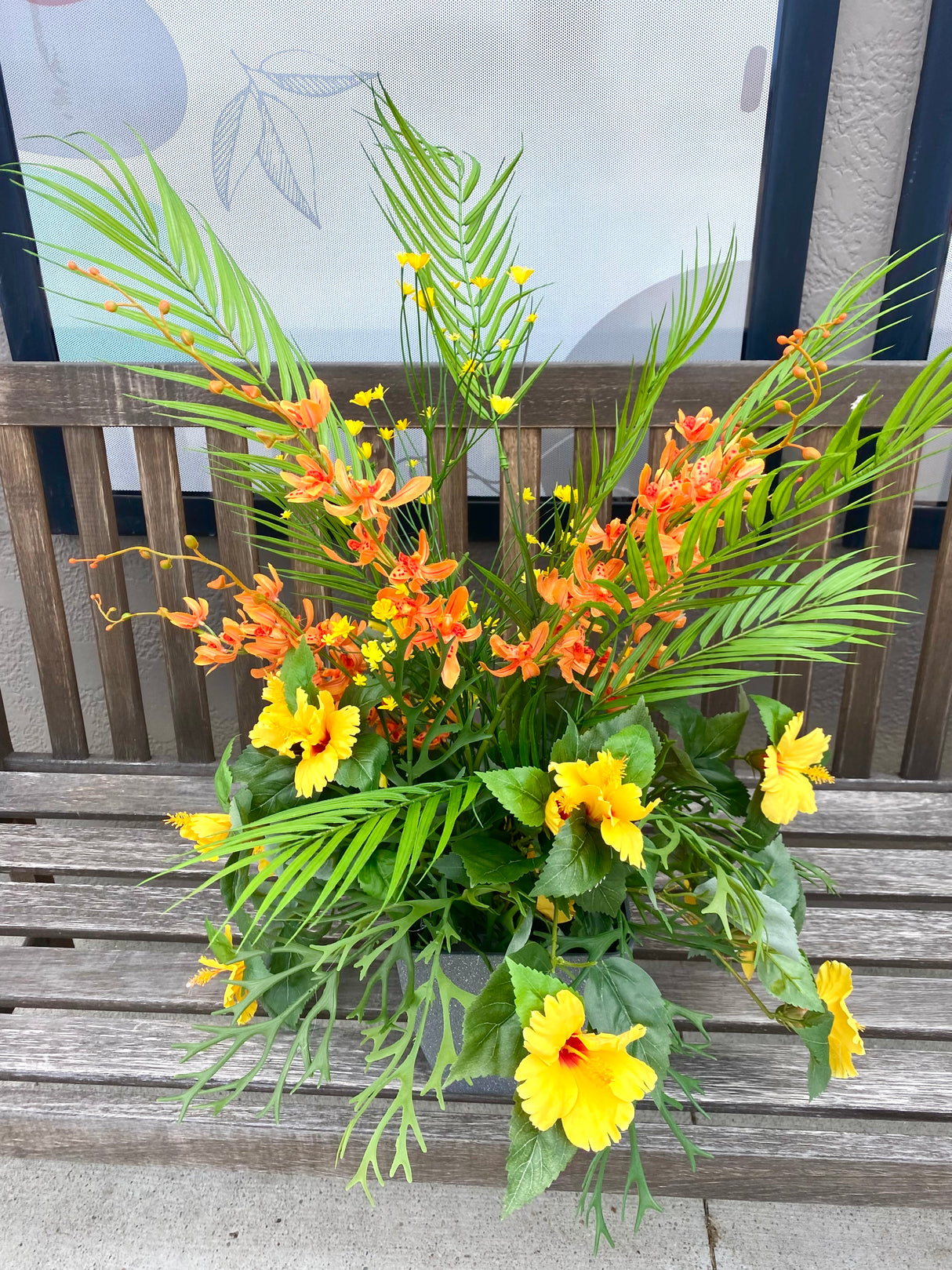 32" Pineapple Paradise Porch Pot