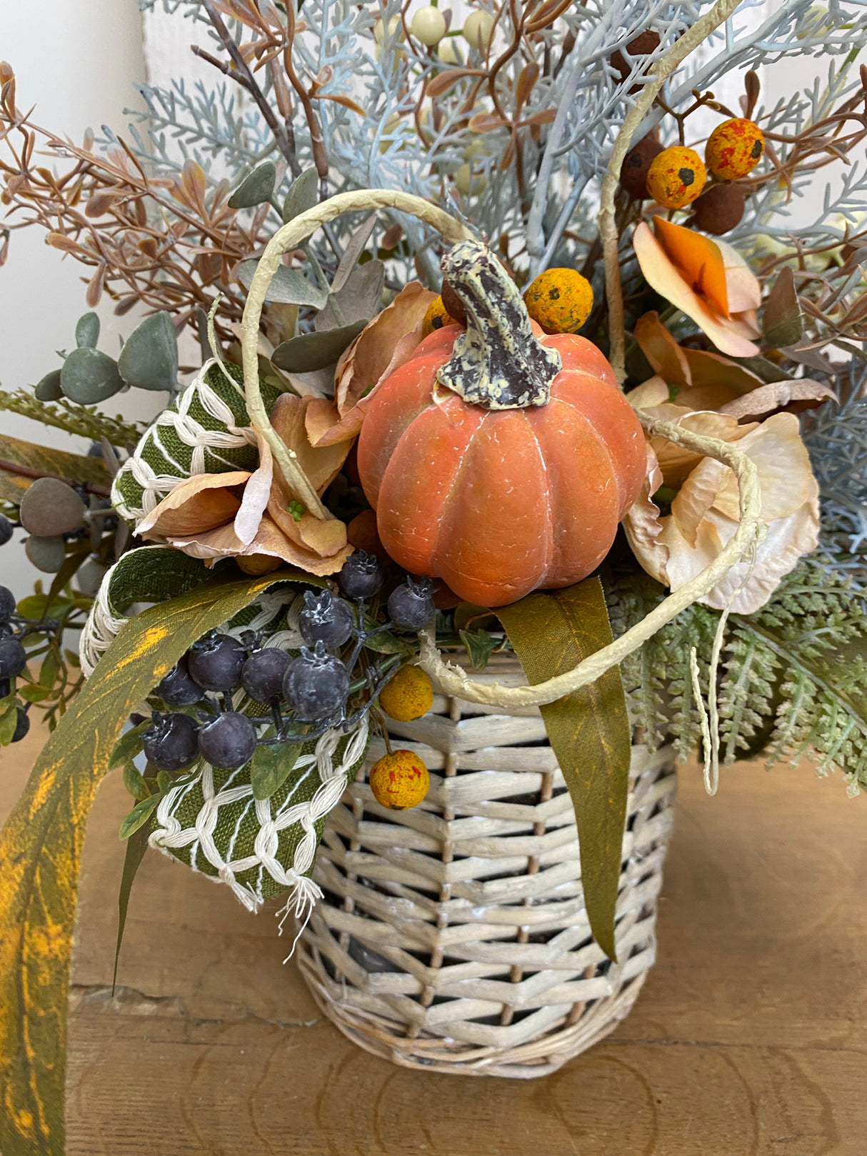 21" Pumpkin Cheer Centerpiece