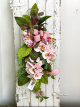 28" Cheery Cottage Swag