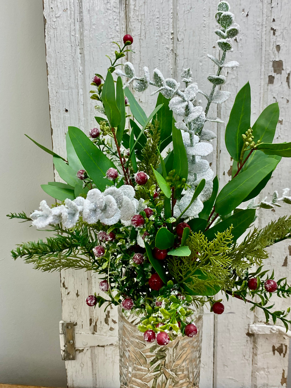 24" Mistletoe Magic Drop In