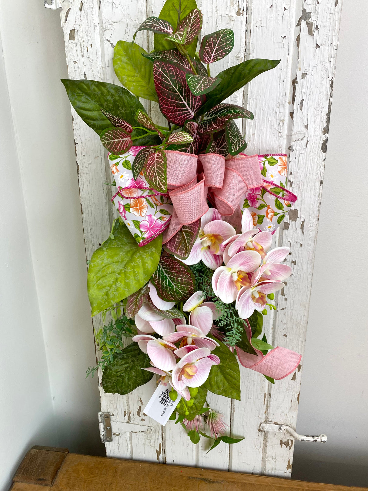 28" Cheery Cottage Swag