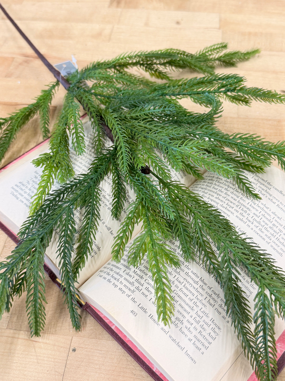 Winterland Real Touch Norfolk Pine Stem