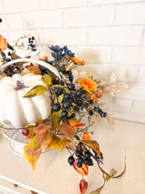 24" Hey There Pumpkin Centerpiece