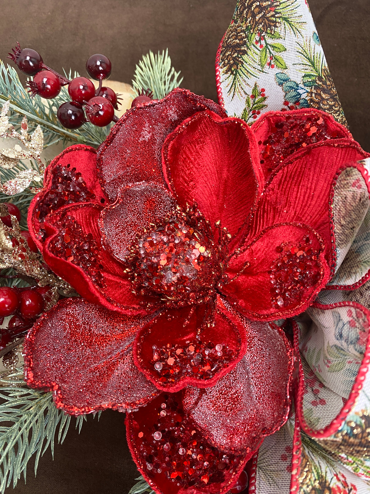 25" Merry Mistle Magic Swag