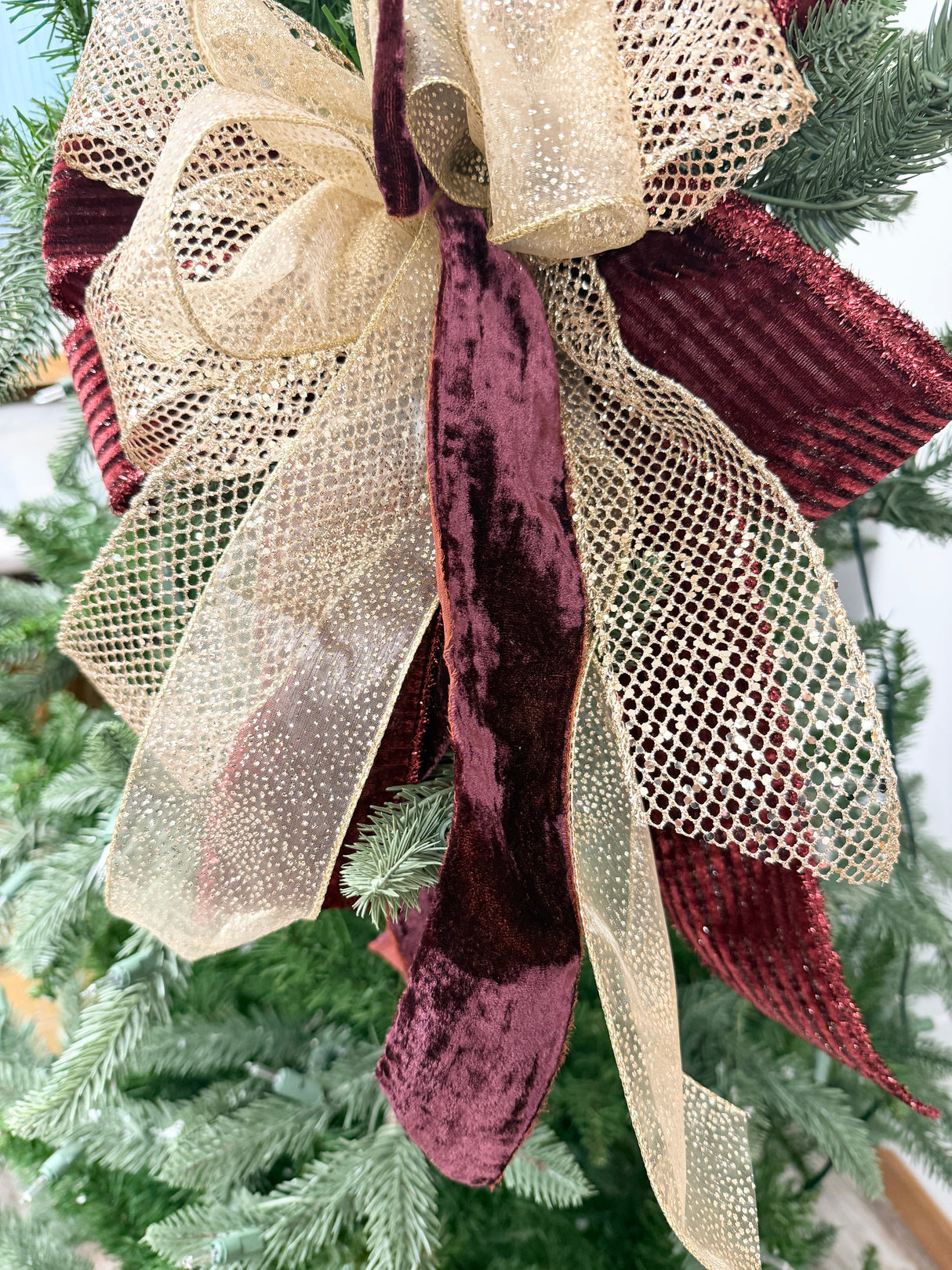 17" Burgundy Sparkle Bow
