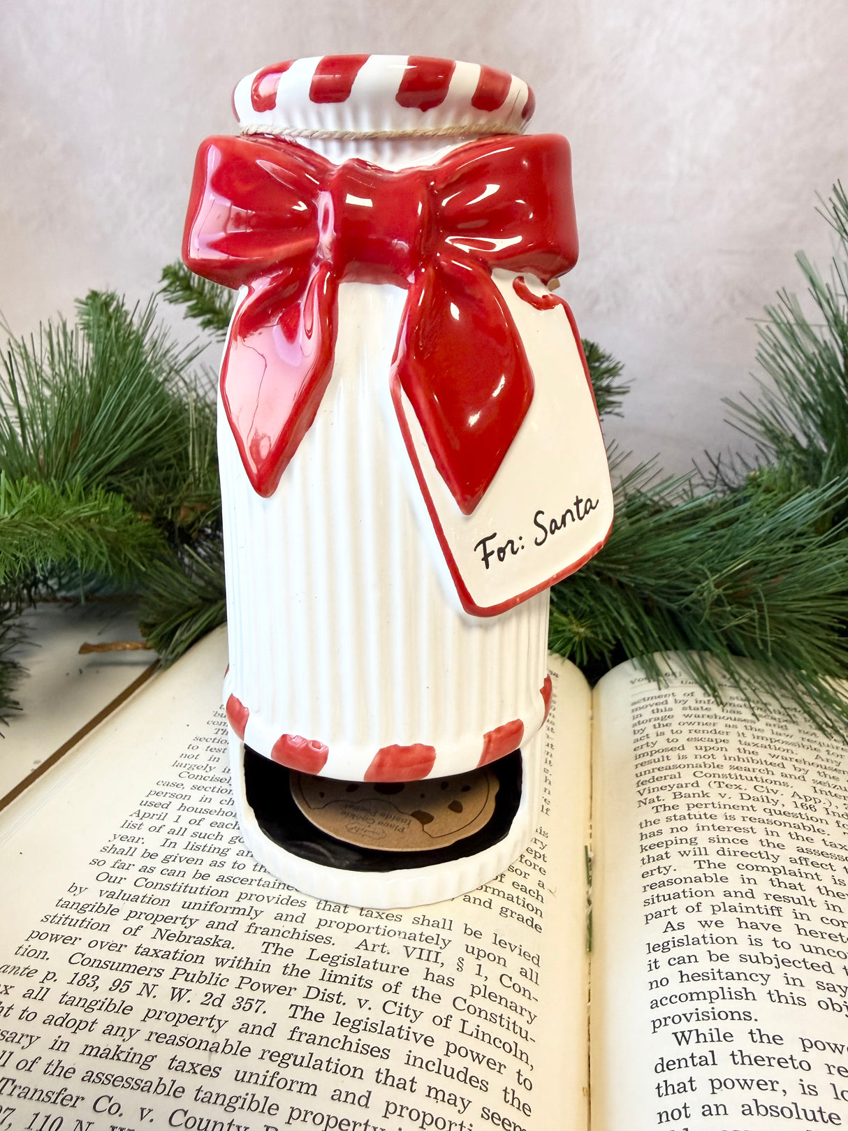 Bow Milk & Cookie Pitcher