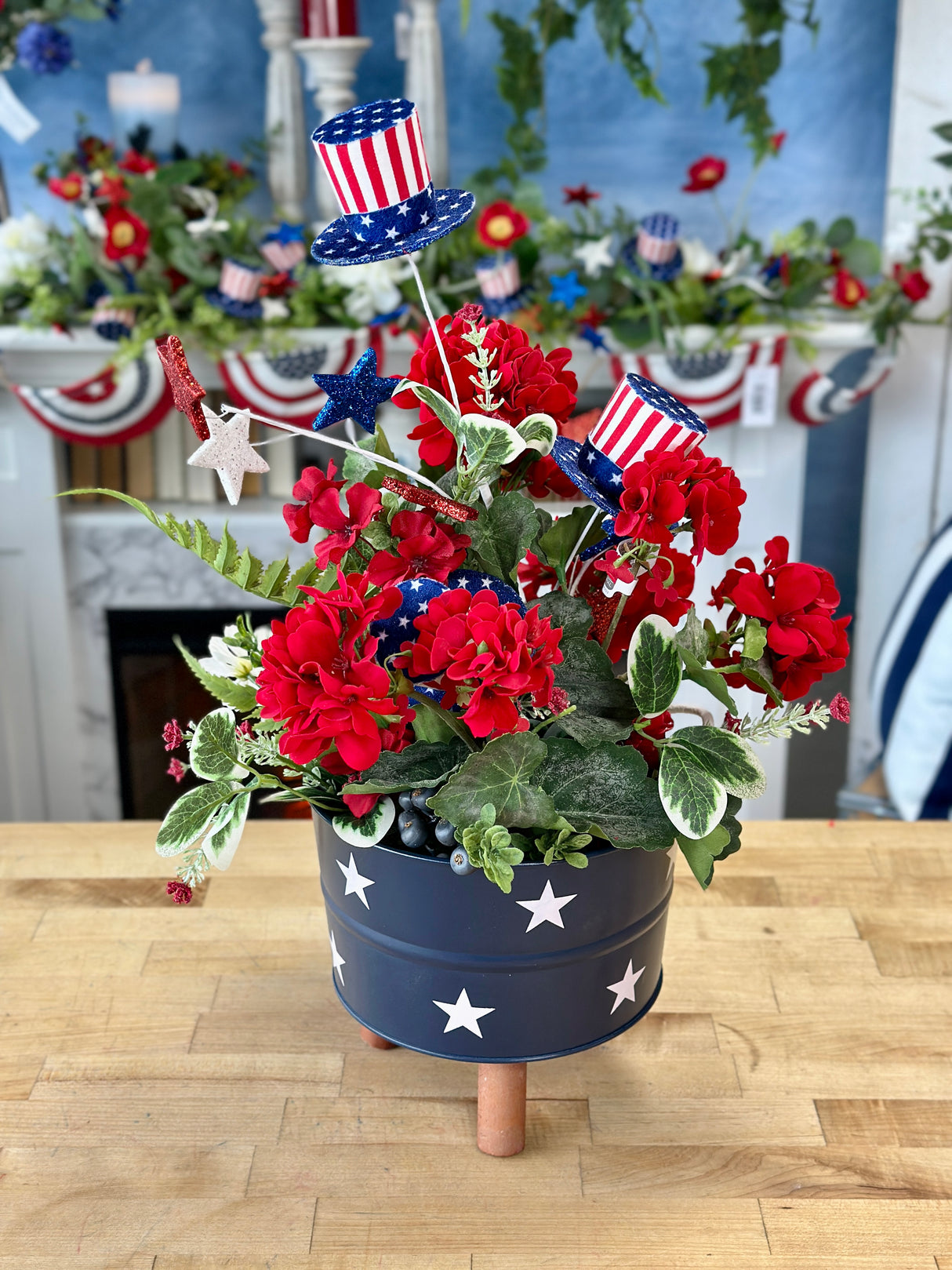Americana Planters on Stands- 2 Colors