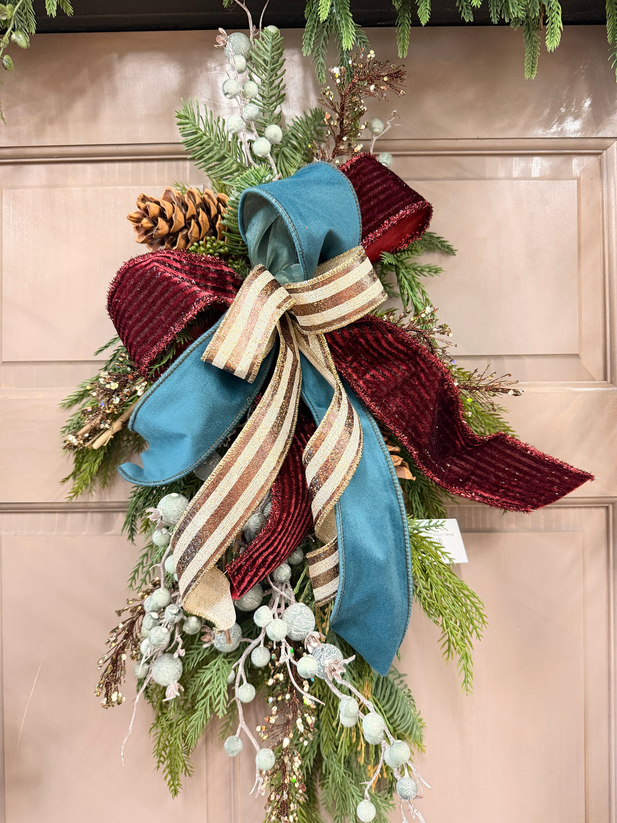 28" Holiday Magic Swag