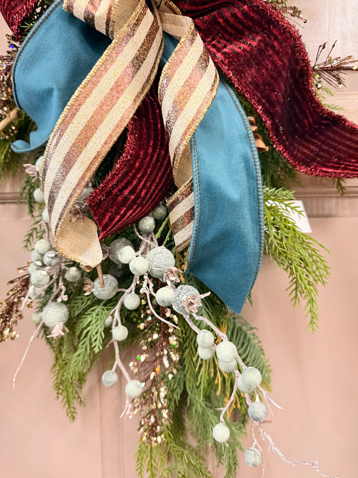 28" Holiday Magic Swag