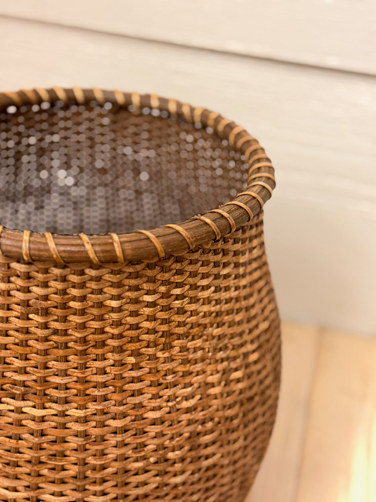 Rattan Urn Baskets - 2 Sizes