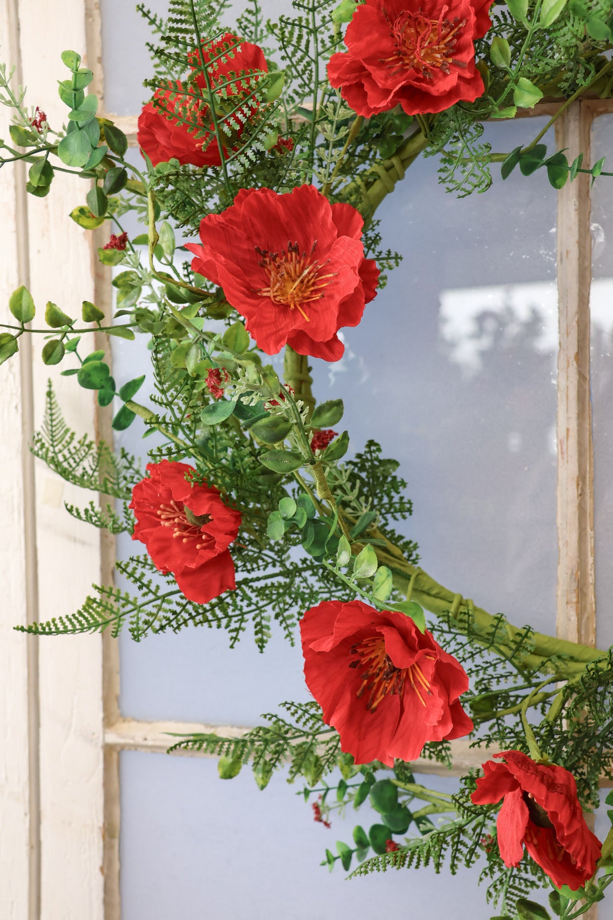 24" Punchy Poppy Wreath
