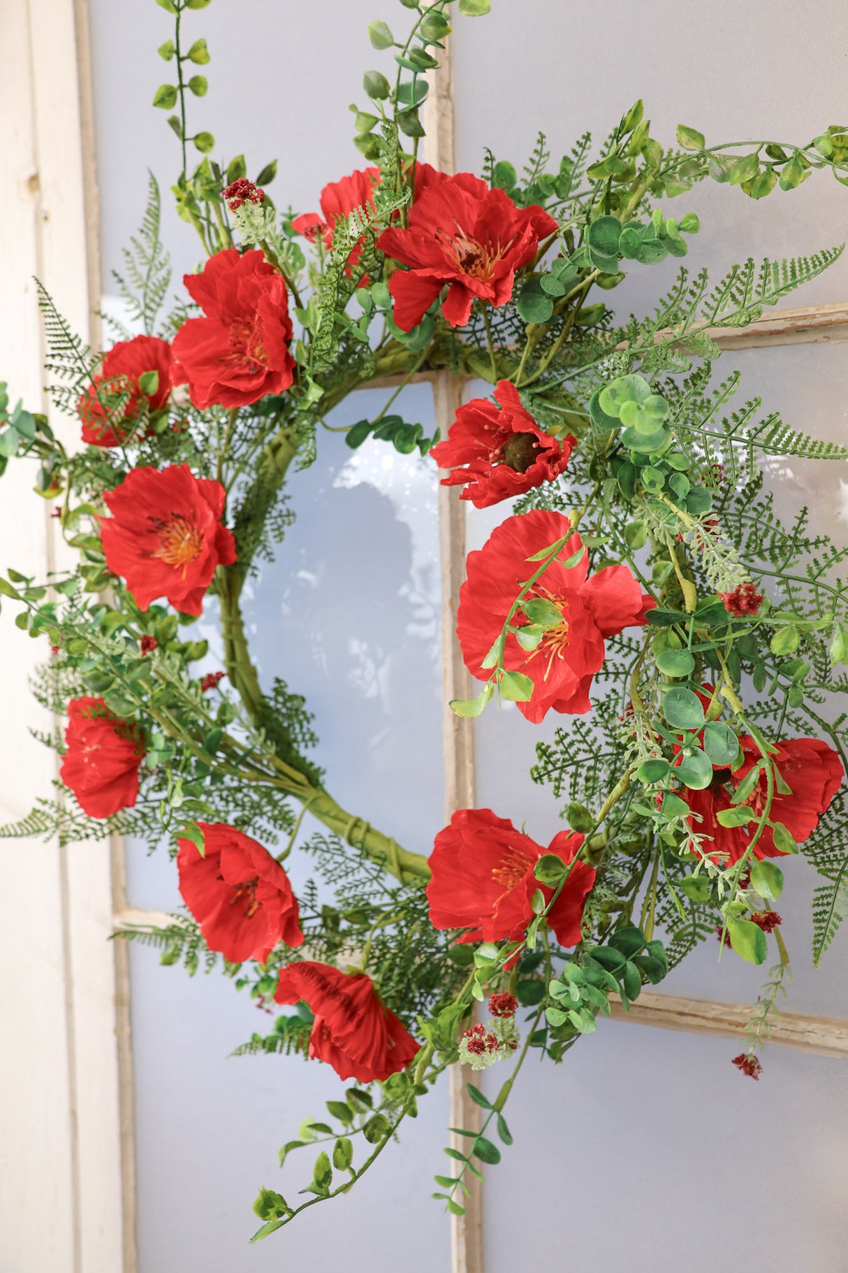 24" Punchy Poppy Wreath