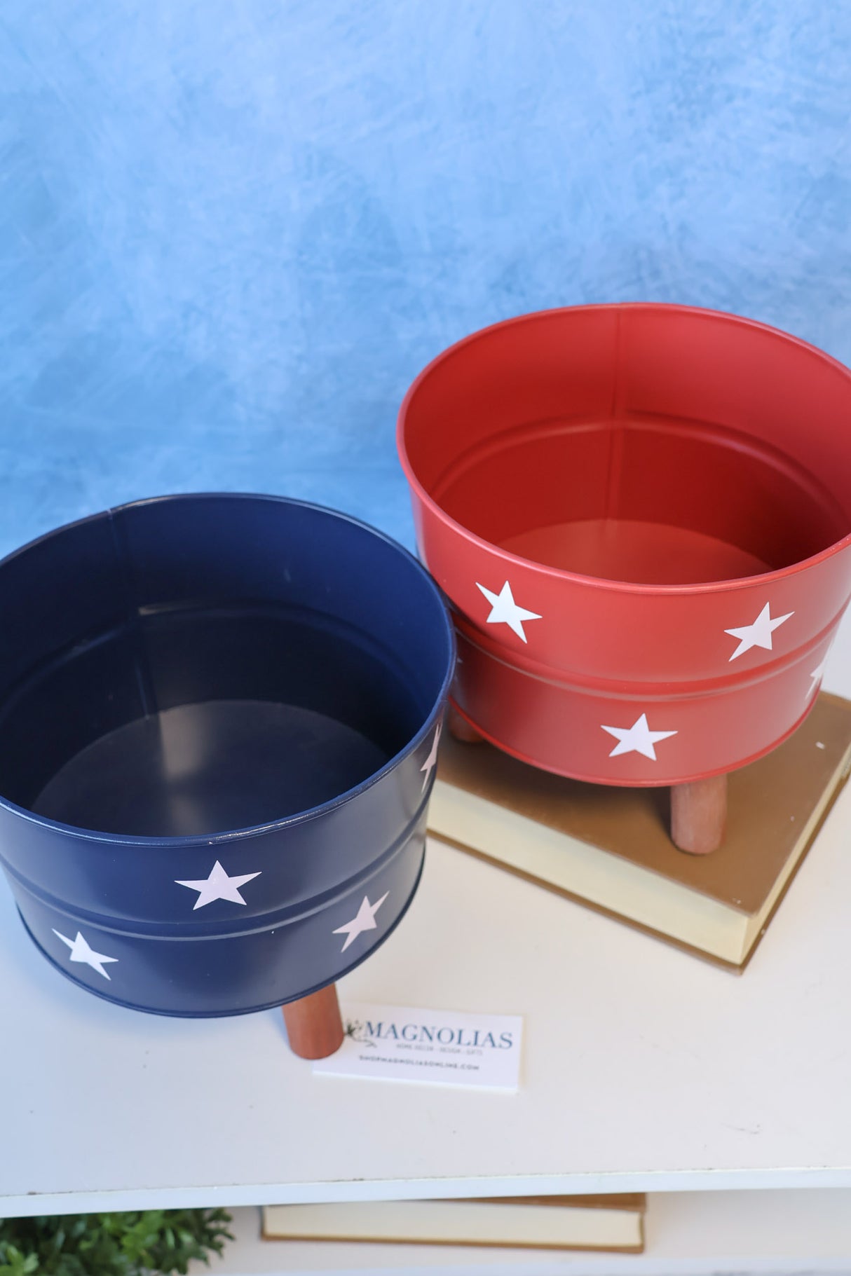 Americana Planters on Stands- 2 Colors