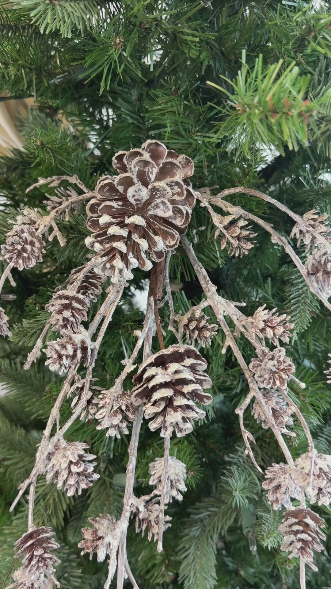 Betty Snow Pinecone Spray