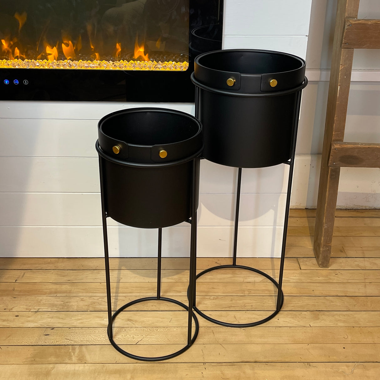 Black Metal Round Planters- 2 Sizes