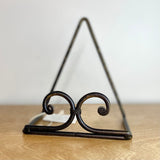 Scroll Plate Stand